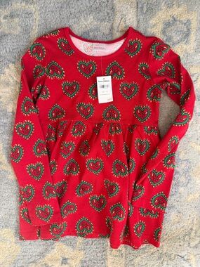 NWT Hanna Andersson Red Long Sleeve Top with Green Heart Motif